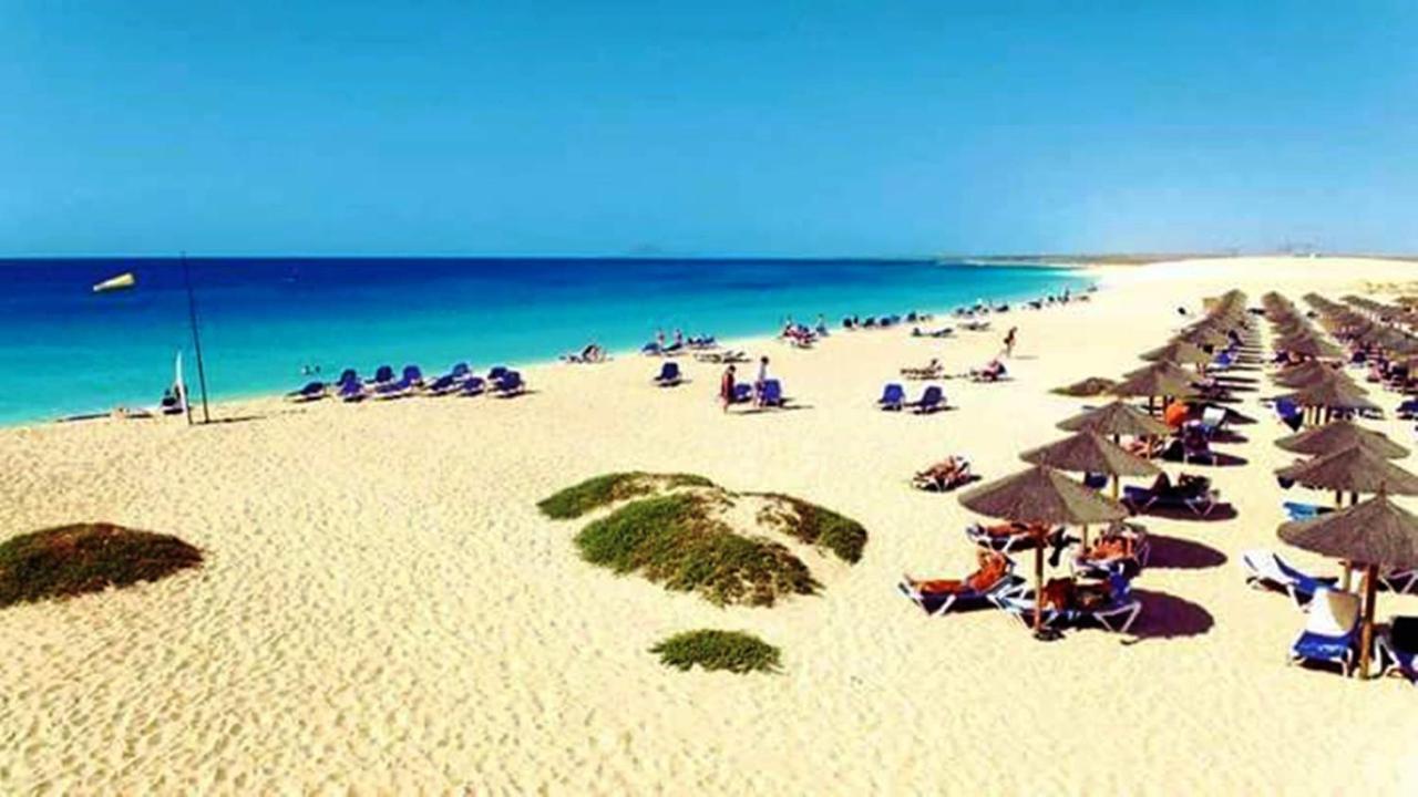 Hostels Holiday Cape Verde Santa Maria Extérieur photo